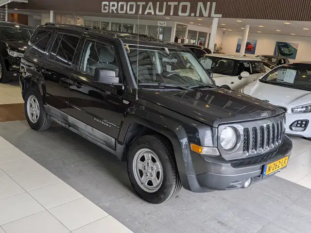 Jeep Patriot 2.4 Sport Liberty Airco, Cruise Control, Stuurbekr