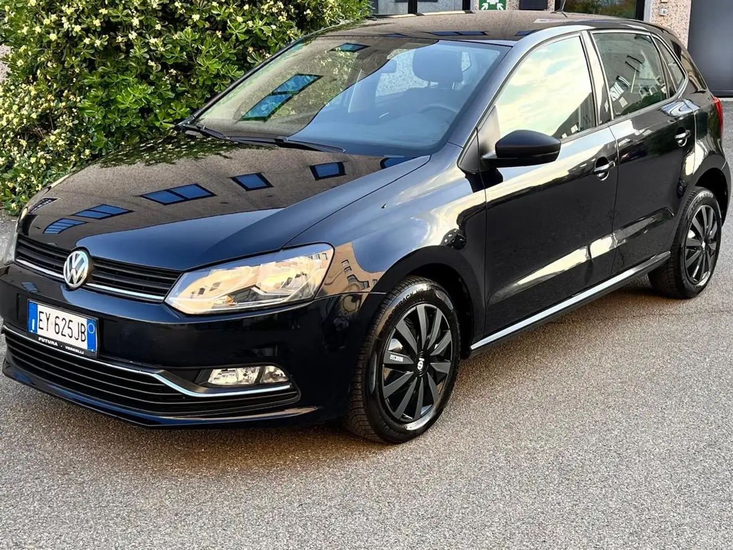 Volkswagen Polo Polo 5p 1.0 mpi Comfortline 75cv Noir - 1