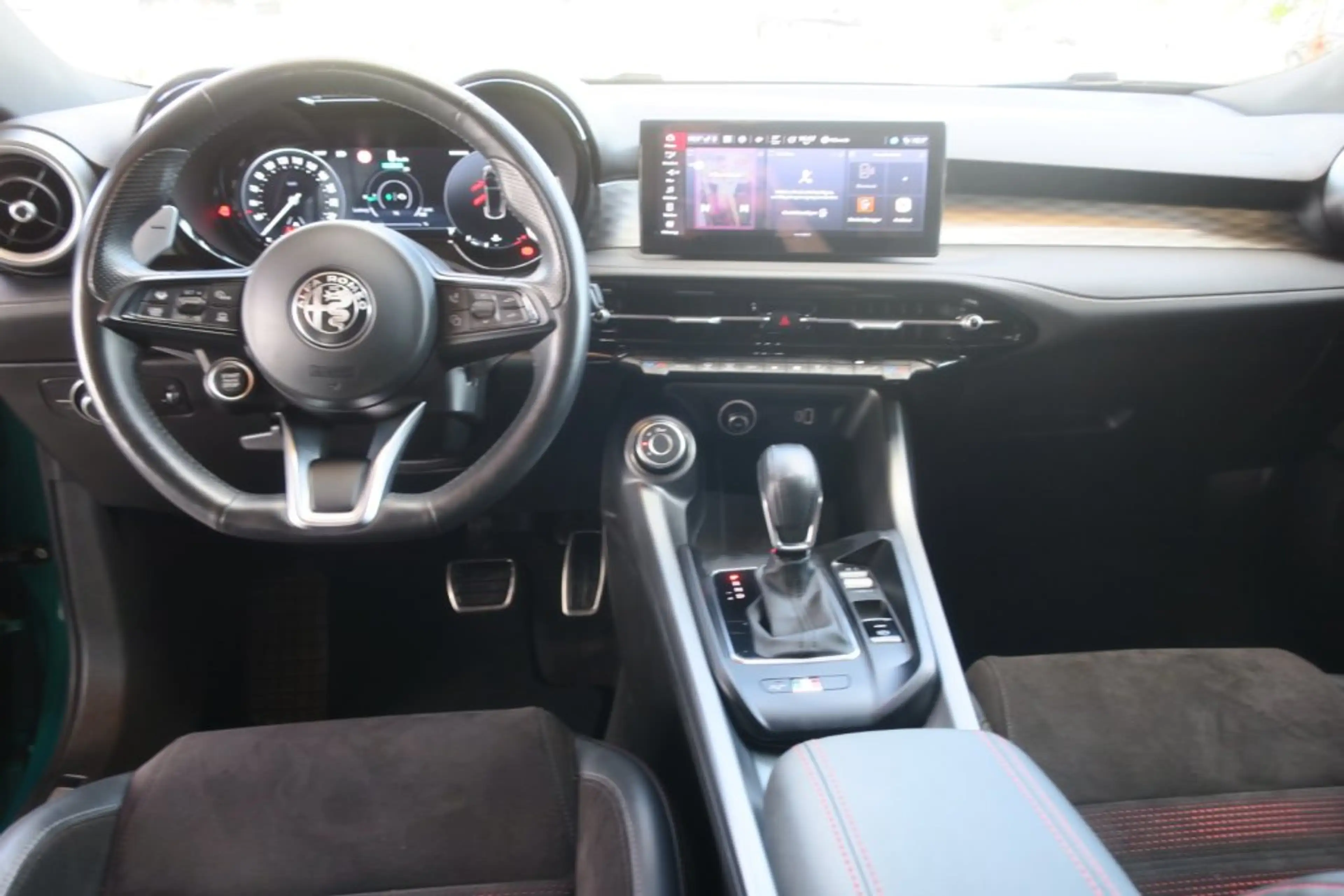 Alfa Romeo Tonale Alfa Tonale AV1 Werksgarantie bis 02.2028 — photo 10