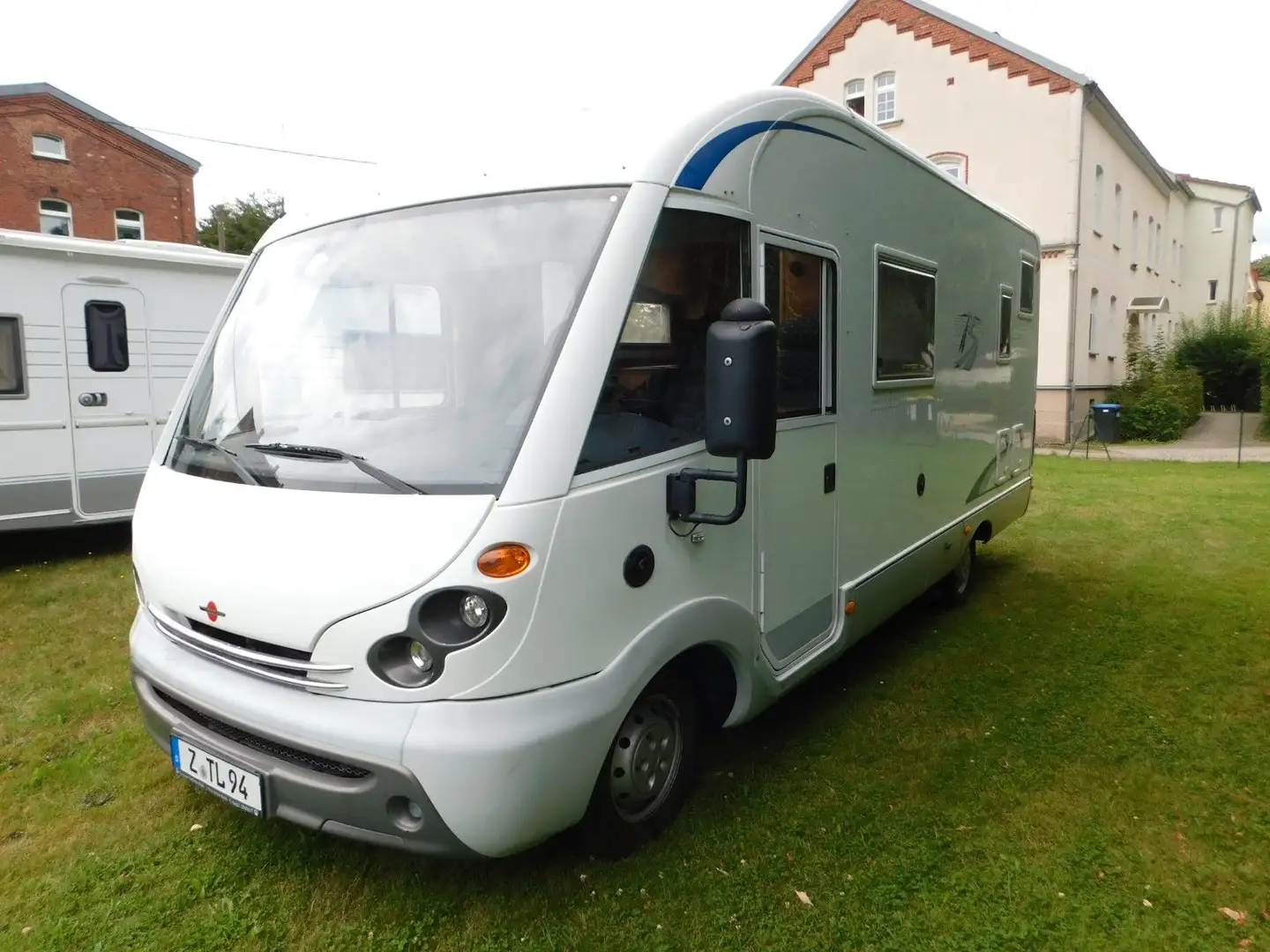 Bürstner i640 Elegance Gris - 1