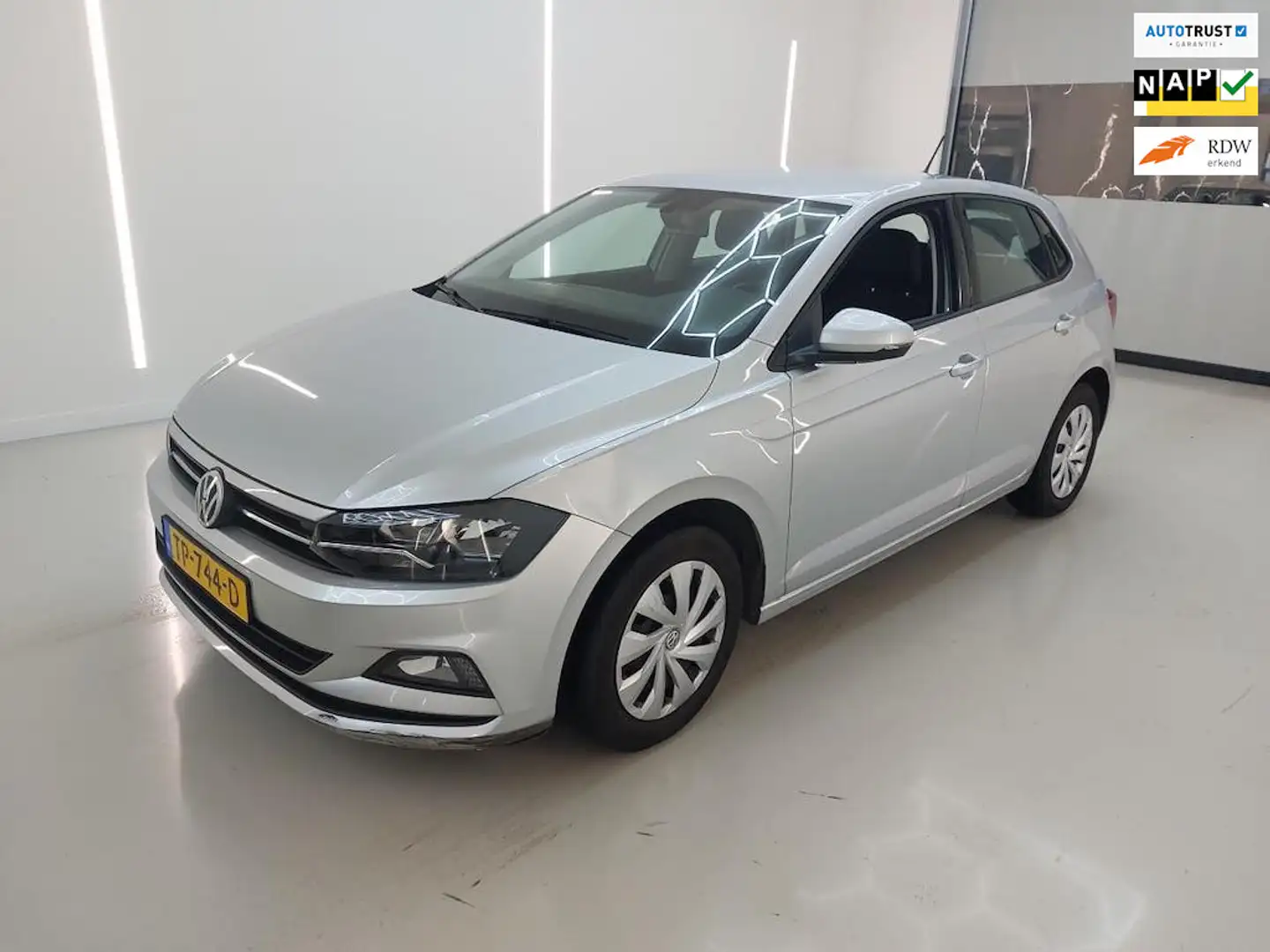 Volkswagen Polo 1.0 TSI Comfortline 5 Drs. NAP NL Auto BTW Gris - 1