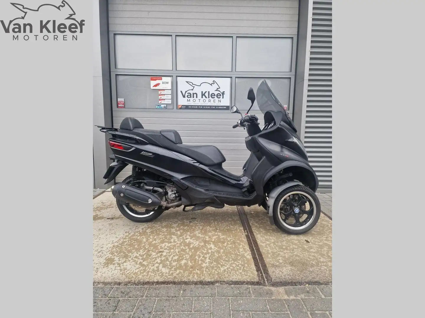 Piaggio MP3 300 LT SPORT Zwart - 1