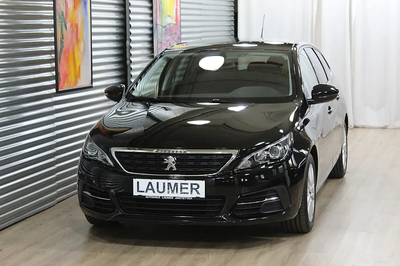 Peugeot 308 SW 1,5 BlueHDI 130 Active S&S +Navigation/Servi... Schwarz - 2