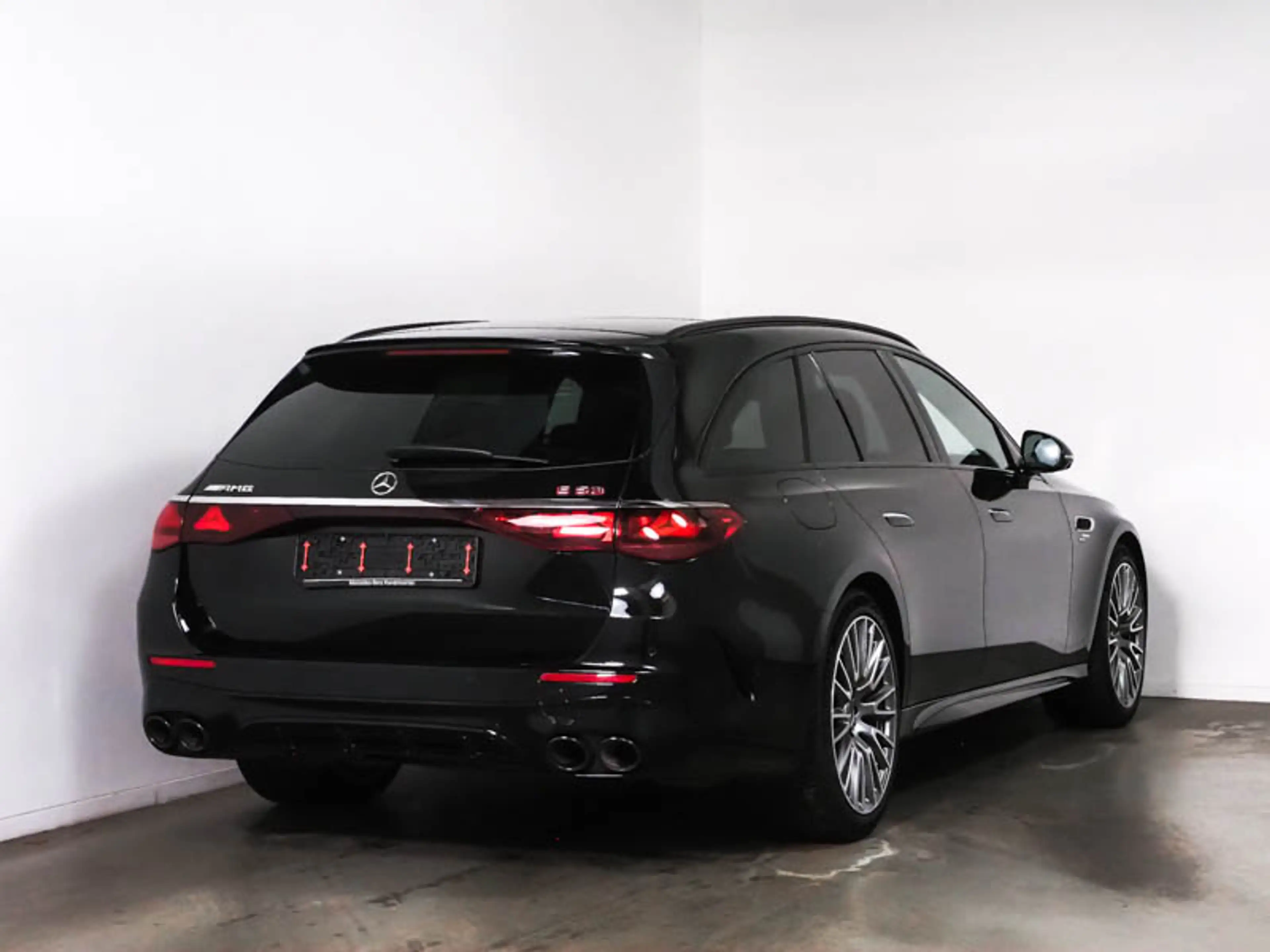 Mercedes-Benz E 53 AMG HYBRID 4M+ T Super/Pano/Burm/AHK/Night — photo 3