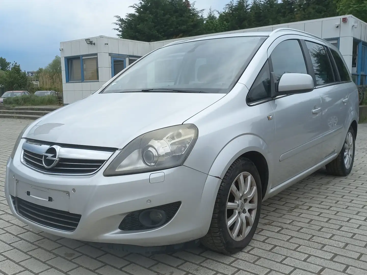 Opel Zafira 1.7 CDTi |  Airco | Navi | Cruise | Only export | Argento - 1