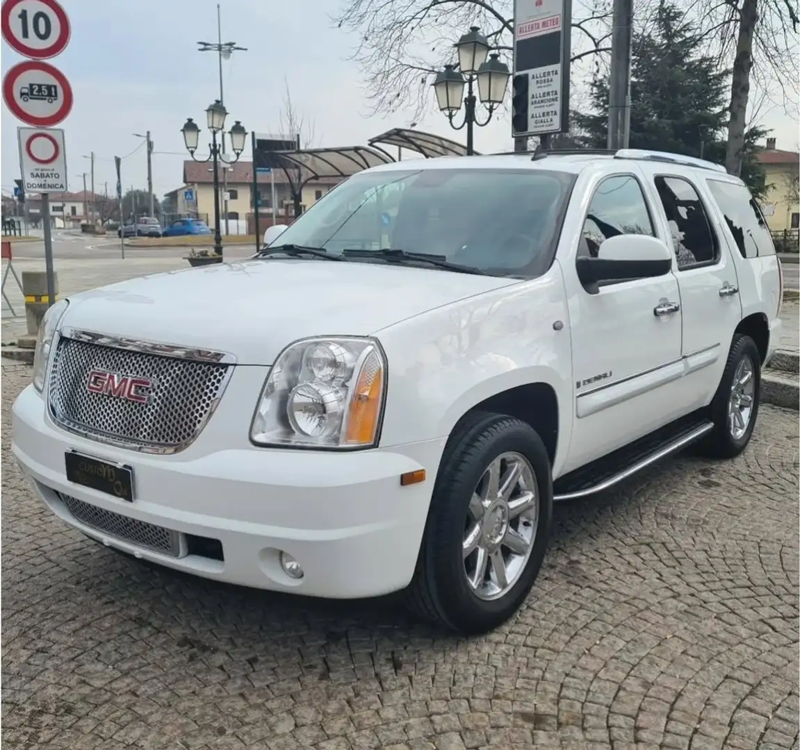 GMC Yukon YUKON 6.2 DENALI/GPL/PELLE/2 DVD/CERCHI 20/GANCIO Weiß - 1