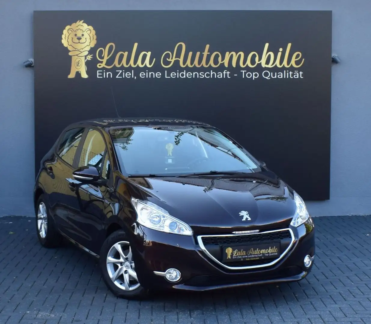 Peugeot 208 1.4 ACTIVE CD PDC 2.HD KLIMA 8-FACH Schwarz - 2