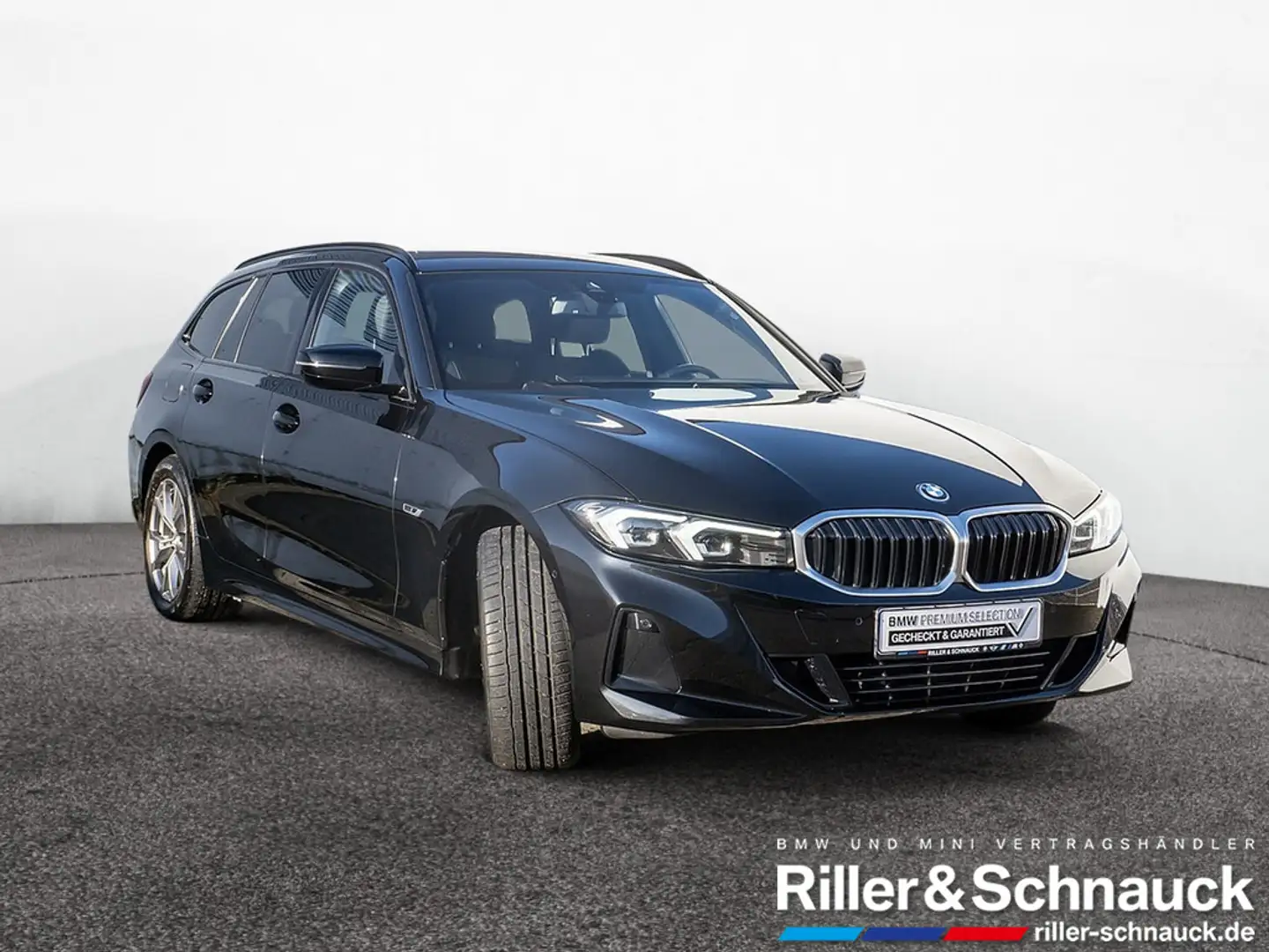 BMW 330 e Touring LED+NAVI+KAMERA+KLIMAAUT+SHZ+PDC Schwarz - 2