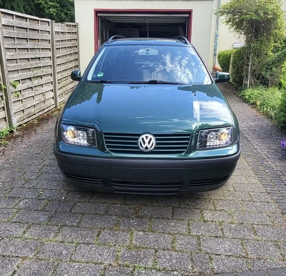 Volkswagen Bora Variant 1.6 Trendline, foto 1