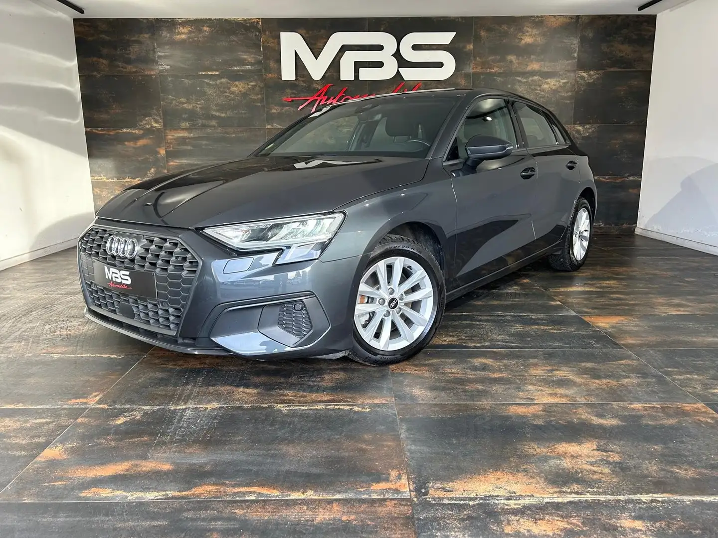 Audi A3 A3 Sportback 30 TDi */* 1ER MAIN+NAVI+CARPLAY*/* Grijs - 2