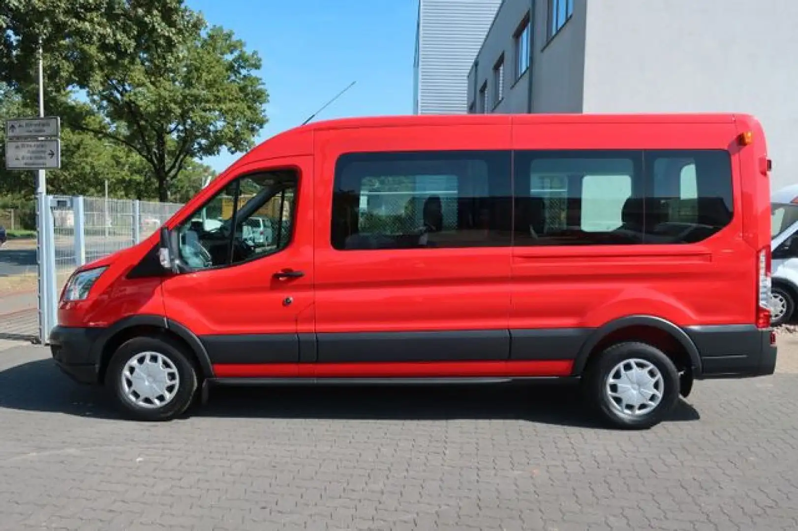 Ford Transit 350 L3 /Klima/Rampe/7 Sitze/Smartfloor Rot - 2