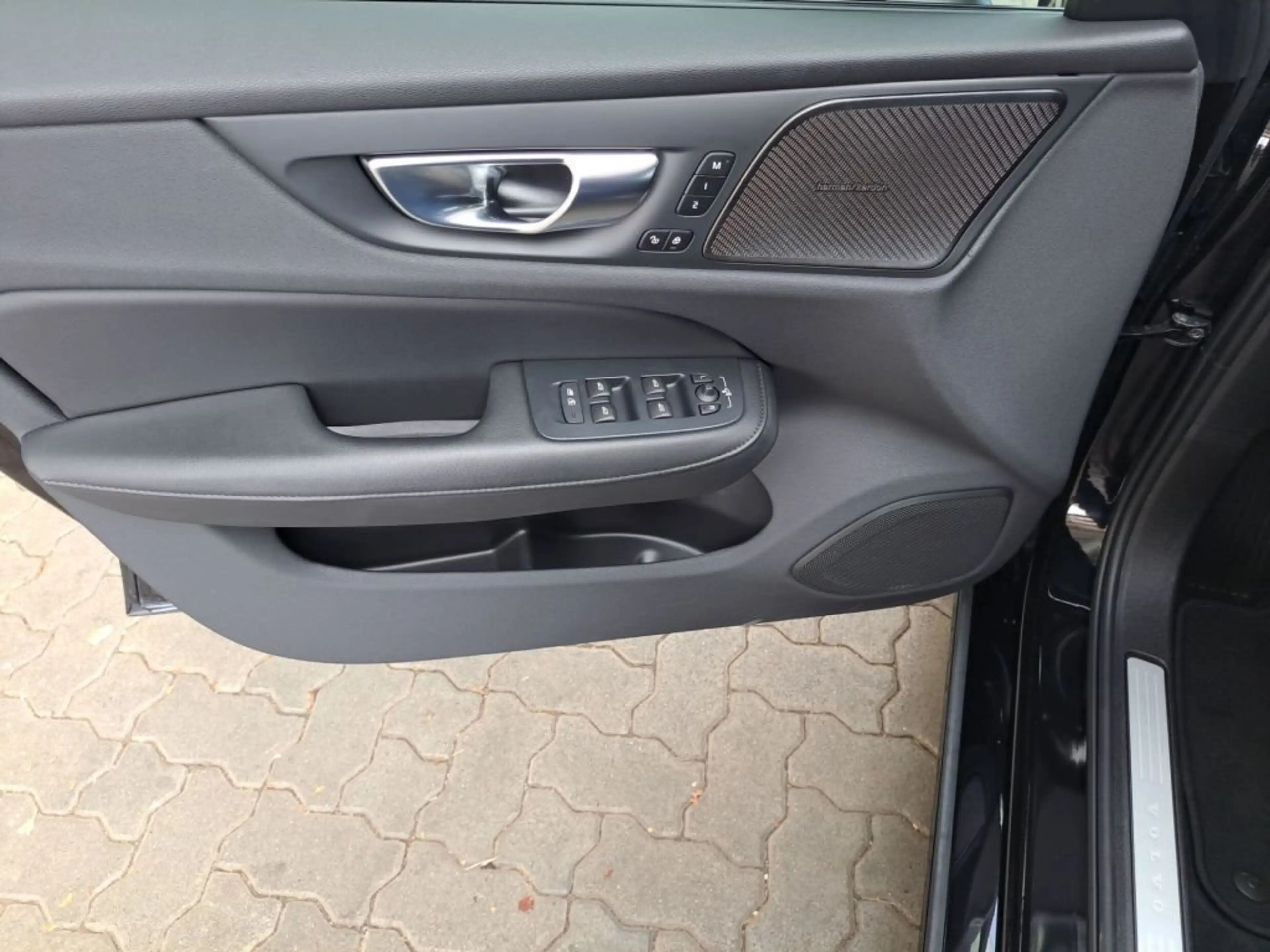 Volvo S60 B5 B AWD Plus Dark Harman/Kardon+Ambiente — photo 10