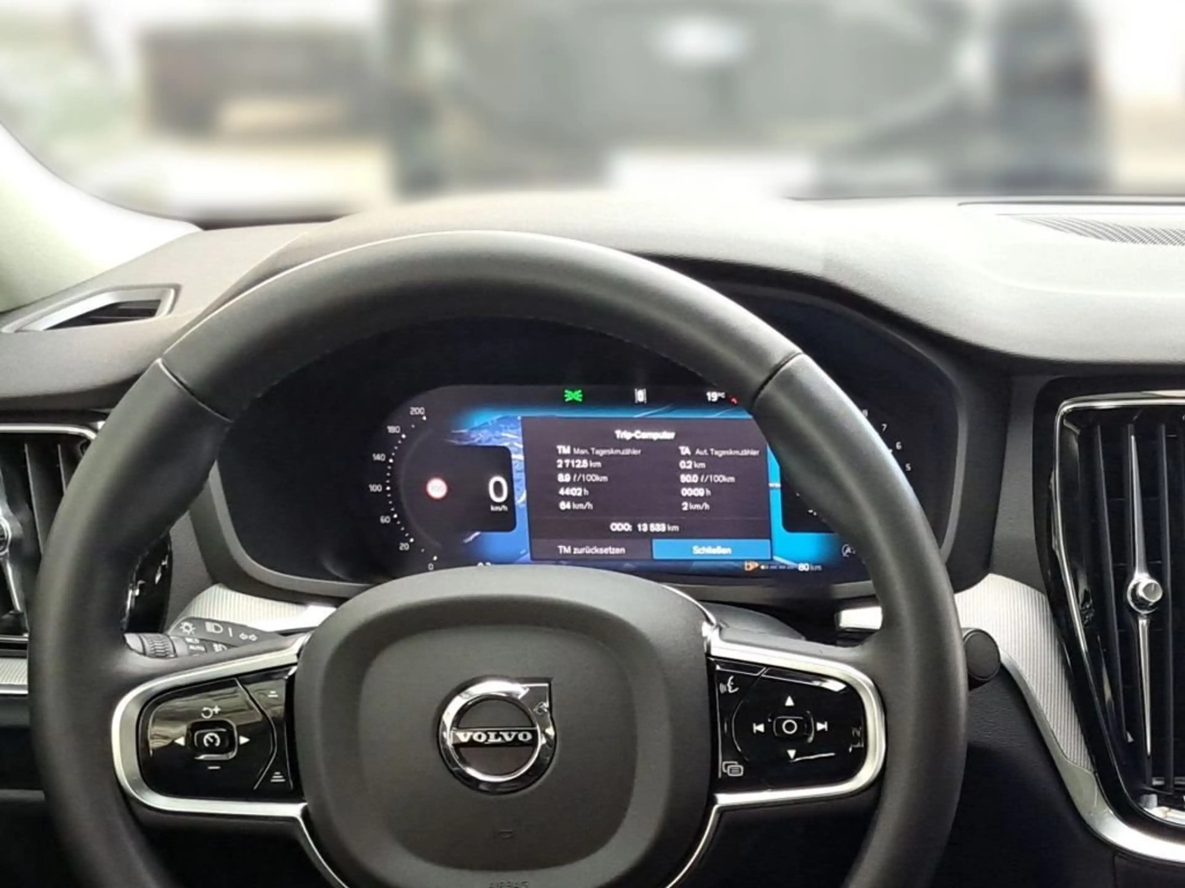 Volvo S60 B5 B AWD Plus Dark Harman/Kardon+Ambiente — photo 12