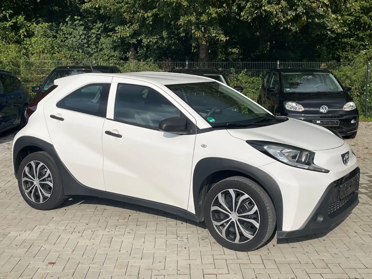 Toyota Aygo X Klima el.FH DAB-Radio 1.Hd. TÜV neu! Білий - 1