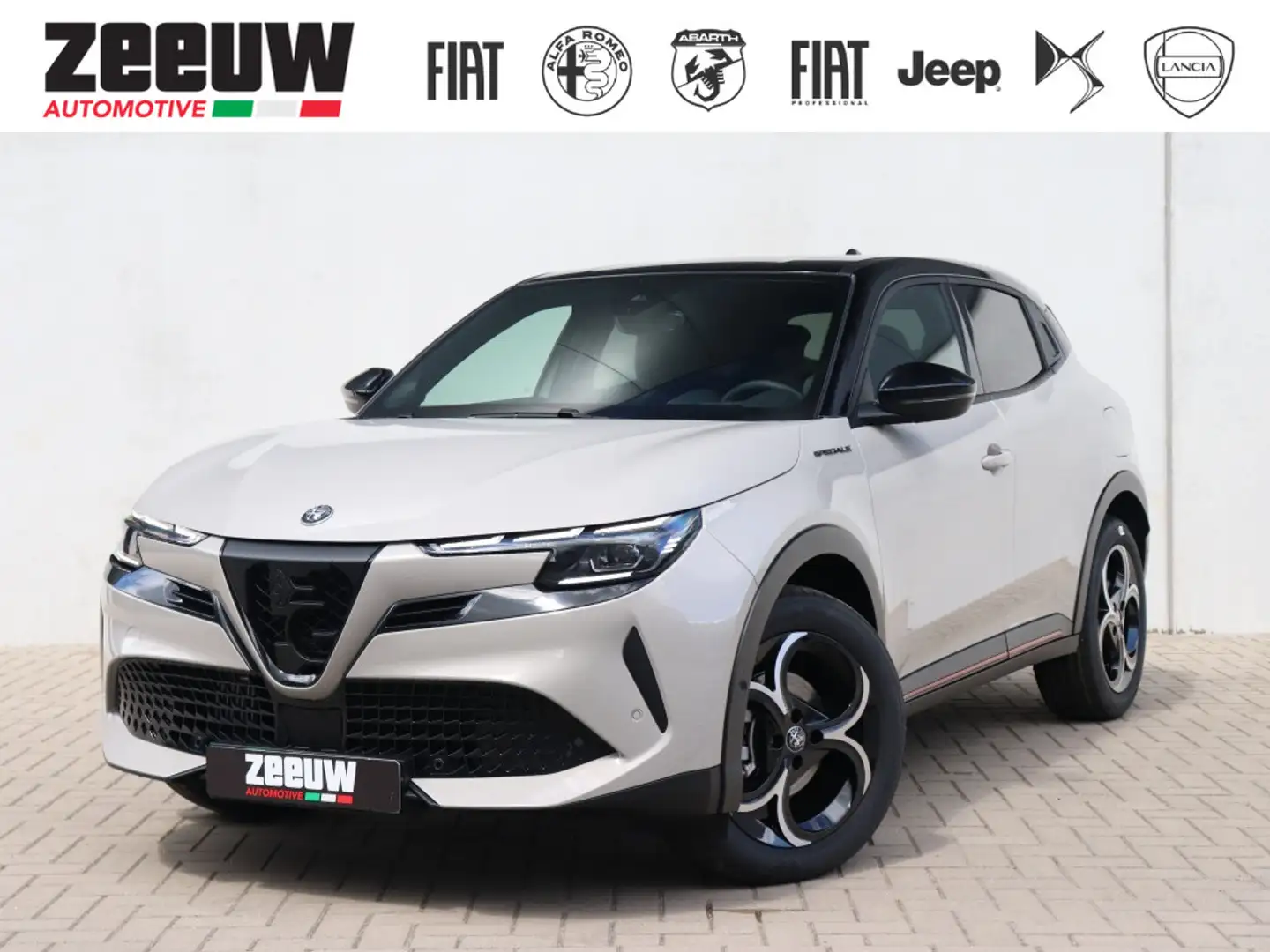 Alfa Romeo Junior 1.2 Turbo 136 PK Ibrida Speciale | Techno | Direct Grijs - 1