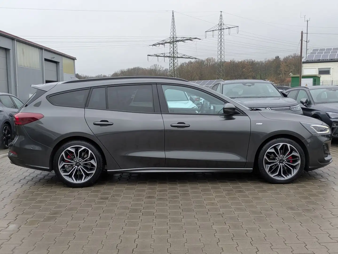 Ford Focus 1.0 ST-Line X MATRIX*B&O*ACC*KAM*APP*SHZ Šedá - 2