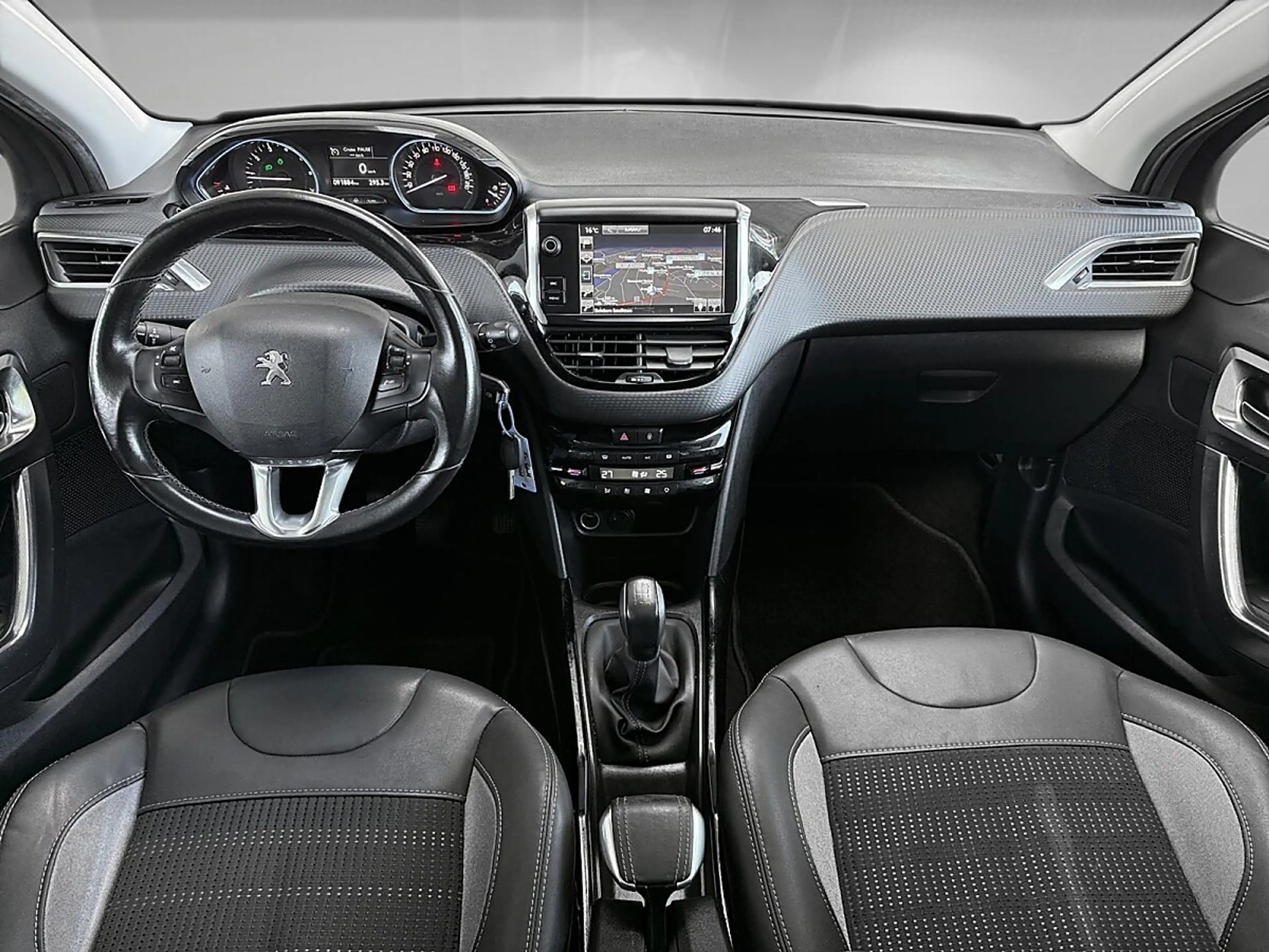 Peugeot 2008 1,2 PureTech 110 S&S Allure | PICKERL BIS 03/20... — photo 9