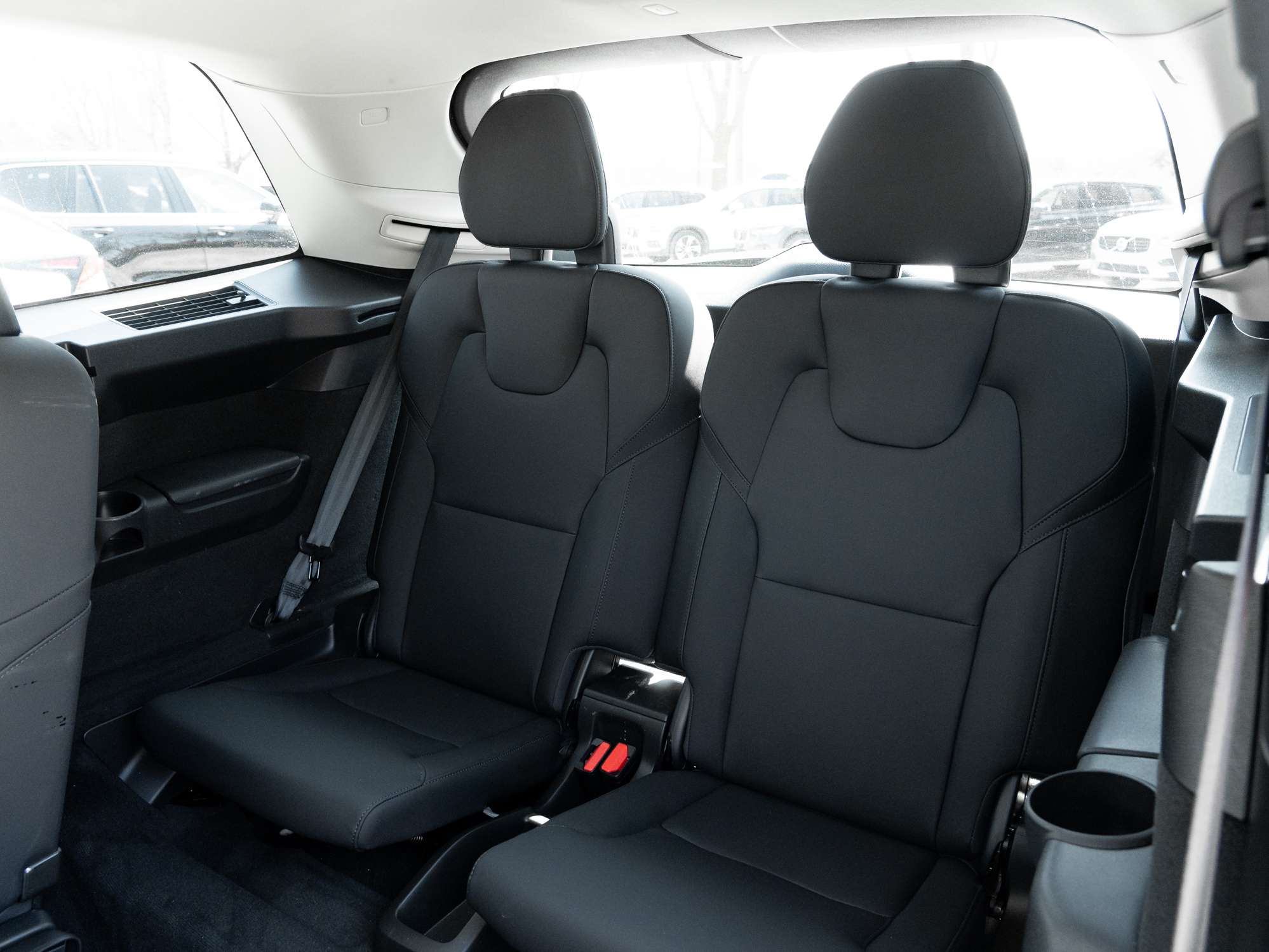 2026 Volvo XC90 B6 AWD PLUS Dark Theme |VOLVO CPO RATE fr 2.99%* thumb 26