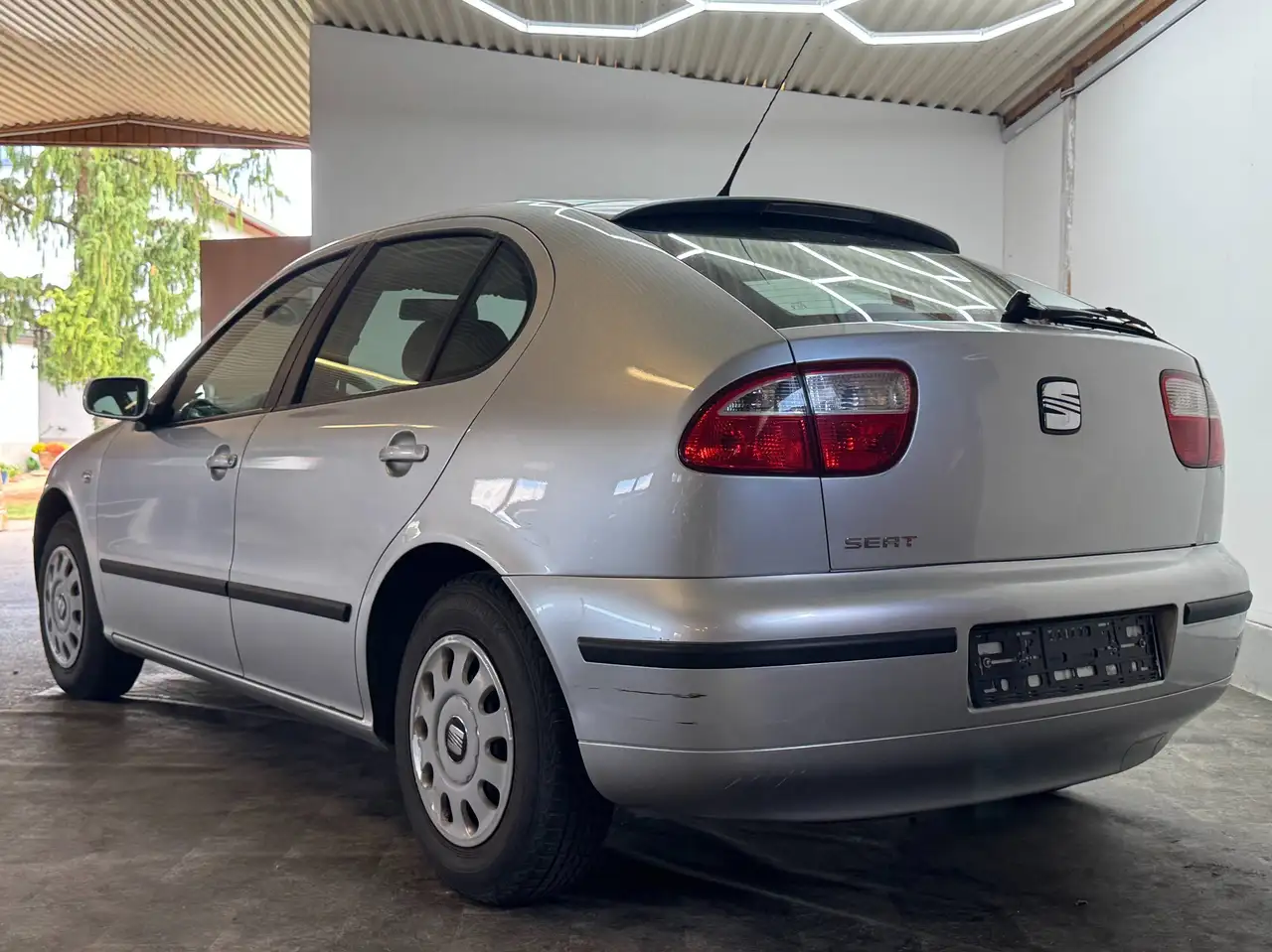 SEAT Leon 1.4 16V Stella TÜV NEU Wenig KM, foto 3