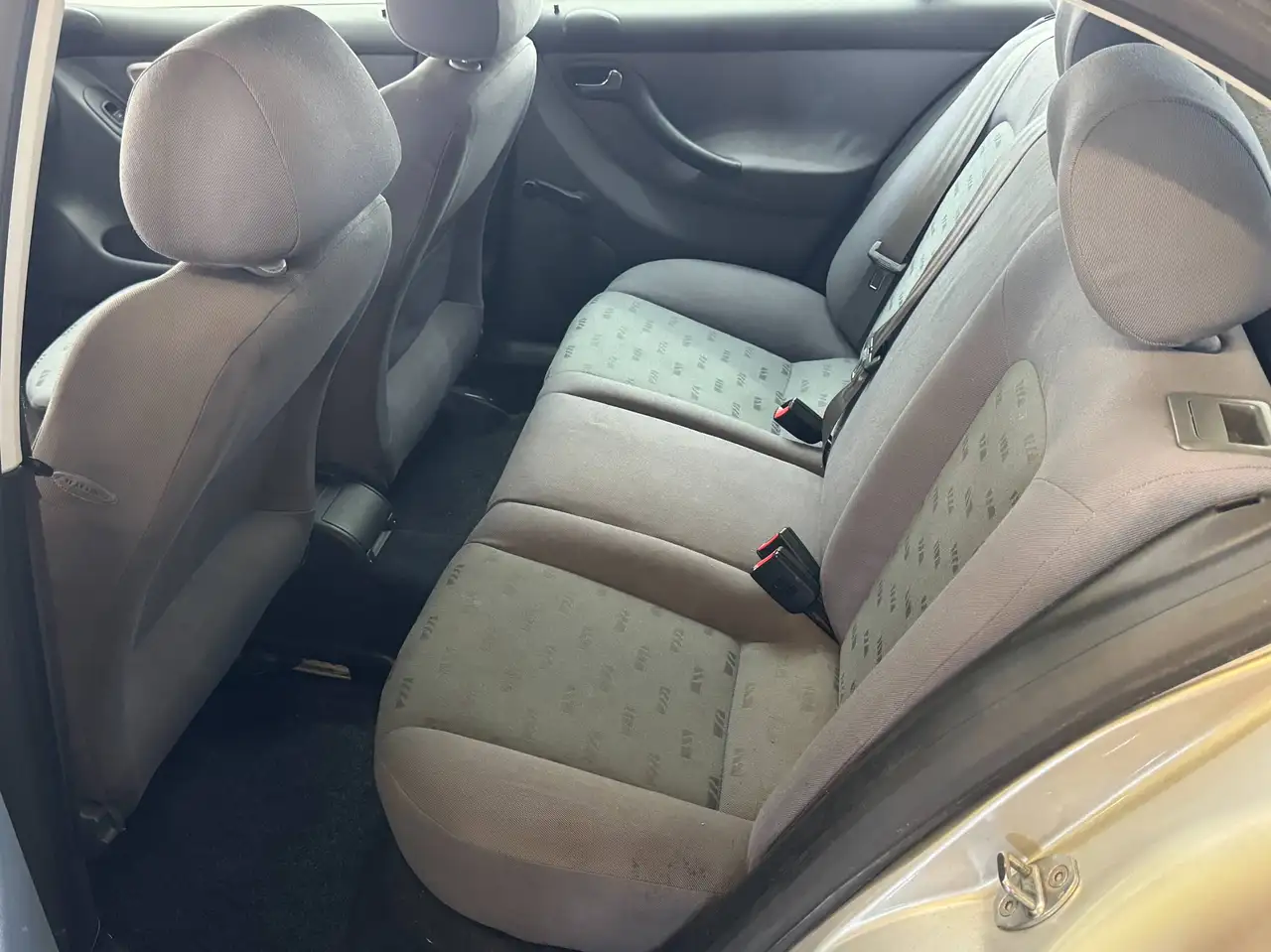 SEAT Leon 1.4 16V Stella TÜV NEU Wenig KM, foto 8
