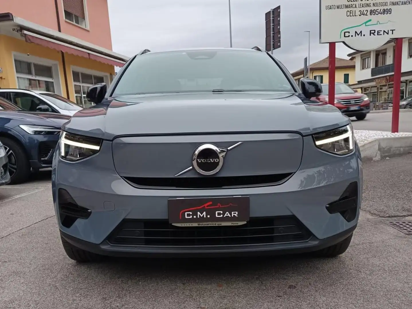 Volvo XC40 2023 single motor Core Grijs - 2
