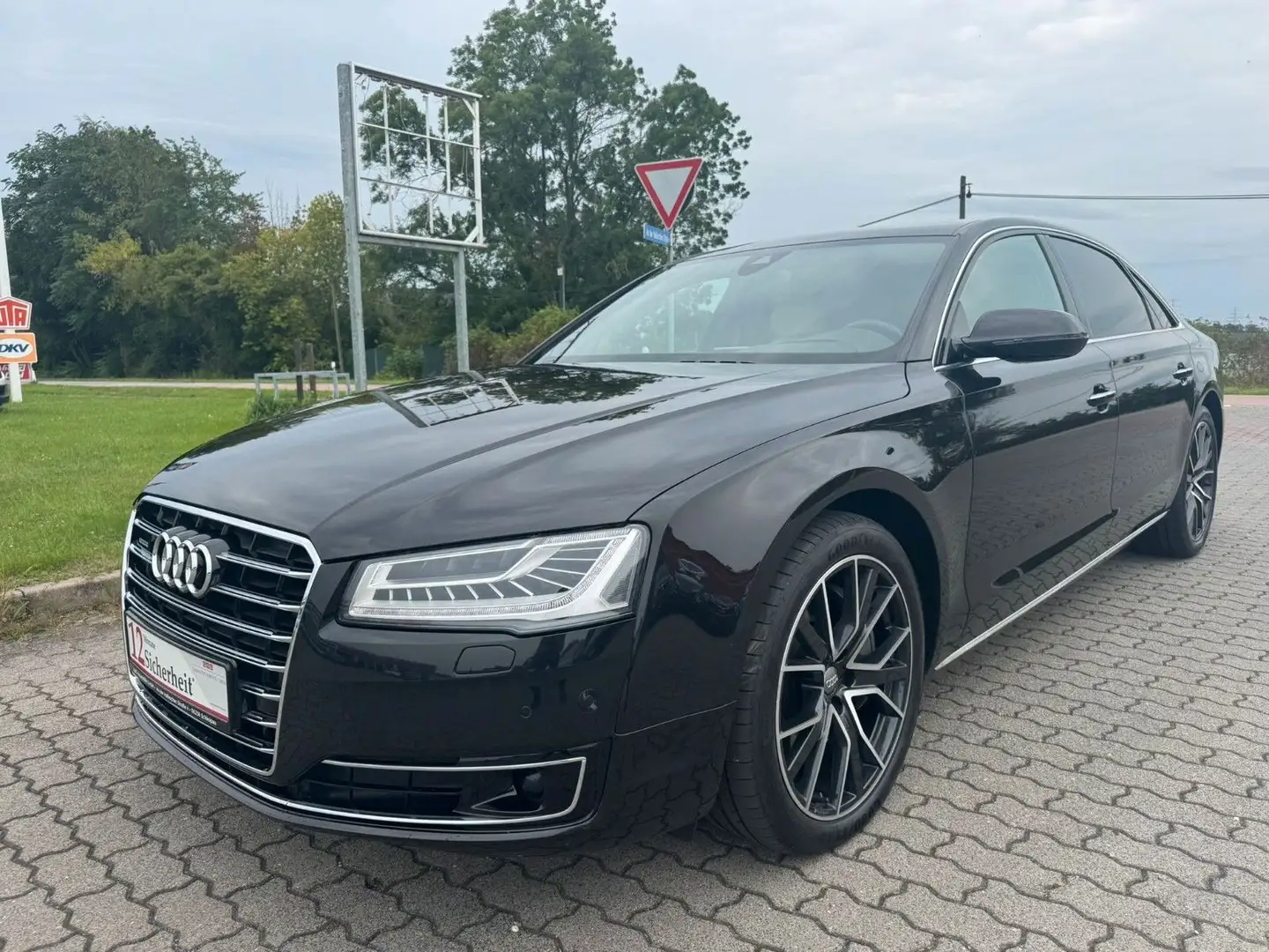 Audi A8 4.2 TDI clean diesel L quattro Noir - 1