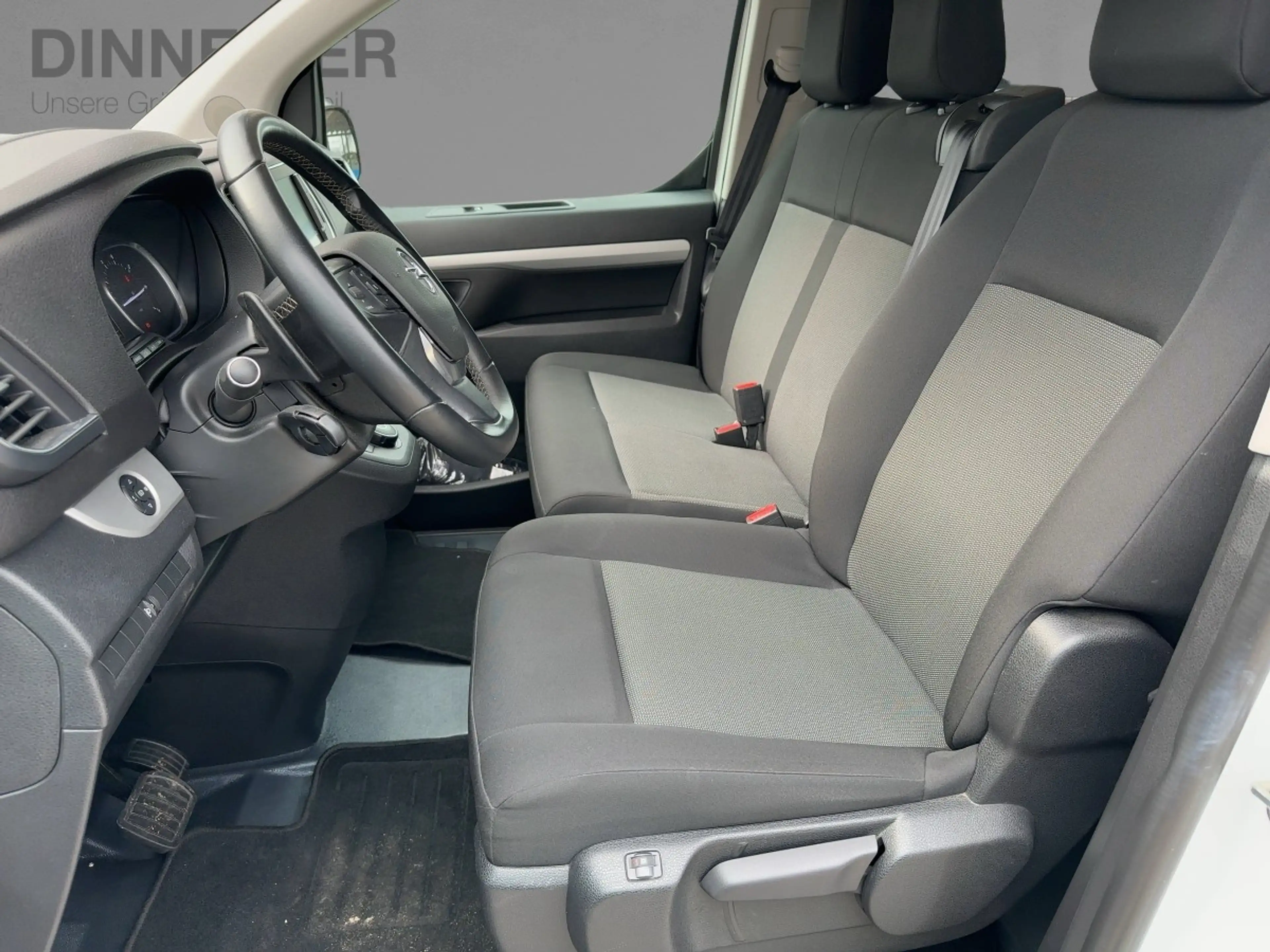 Opel Zafira L Selection *NAV*Schaltwippen*Sitzh* — photo 9
