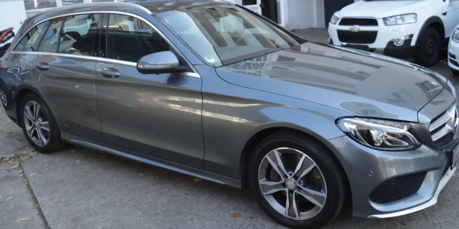 Mercedes-Benz C 180 Plateado - 1