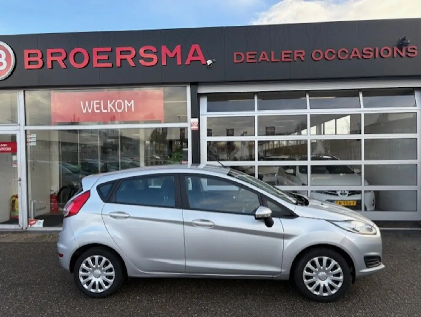 Ford Fiesta 1.0 Style Essential 1 EIGENAAR * NIEUWE APK * Grijs - 2