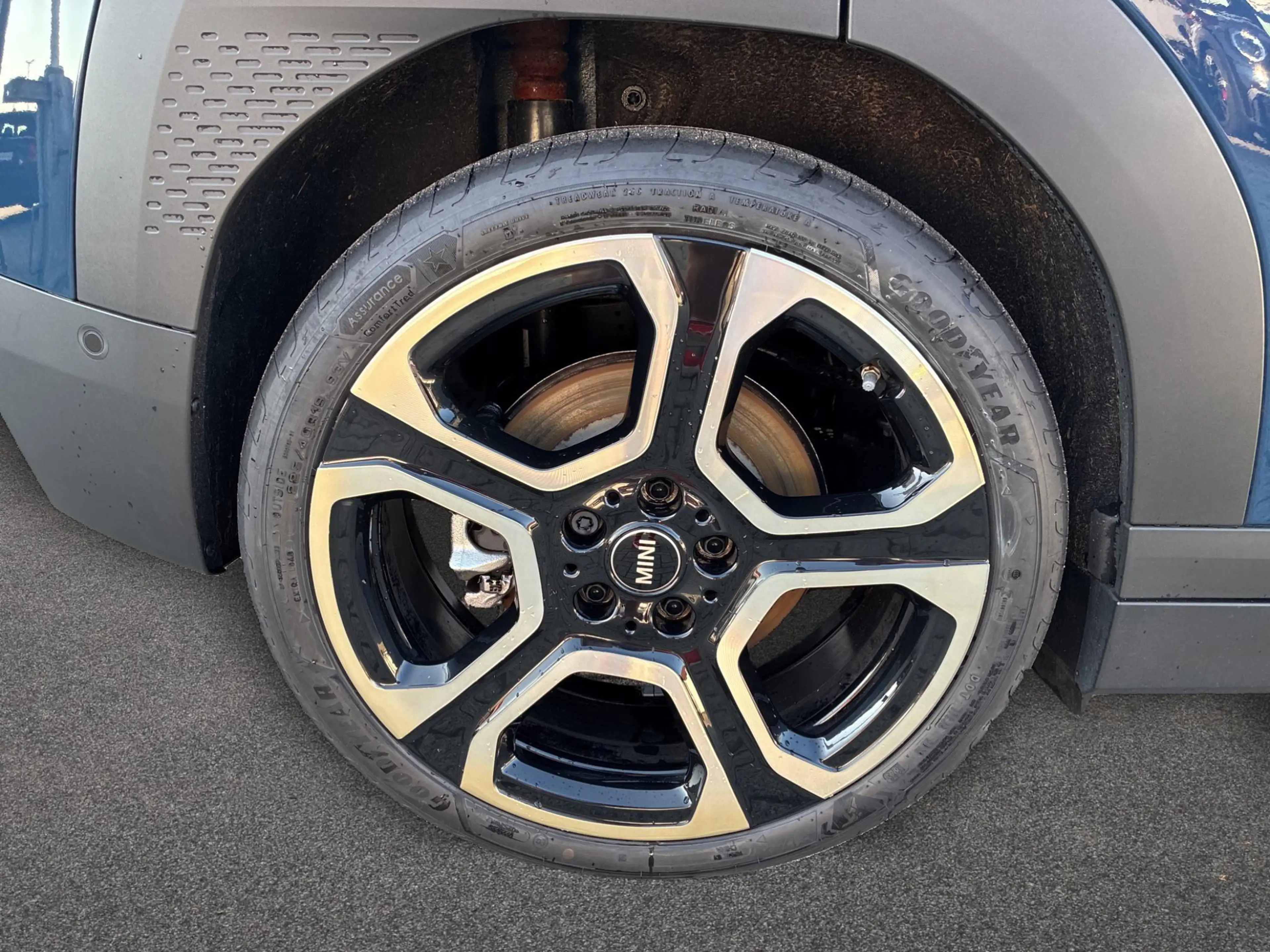MINI Aceman Favoured Trim — photo 9