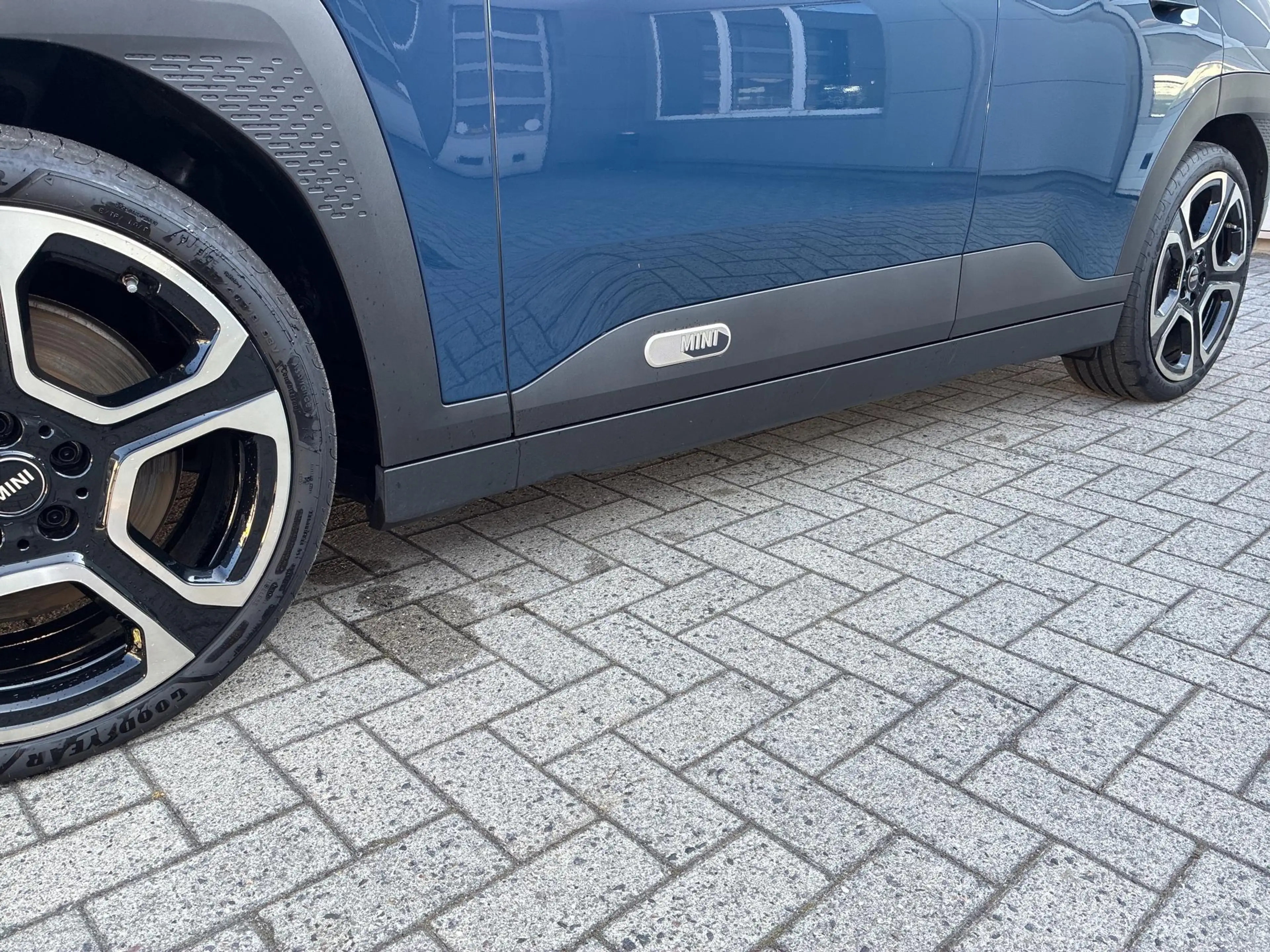 MINI Aceman Favoured Trim — photo 15
