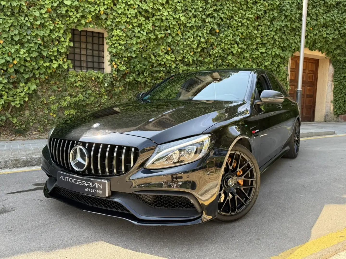 Mercedes-Benz C 63 AMG 7G Plus Negro - 1