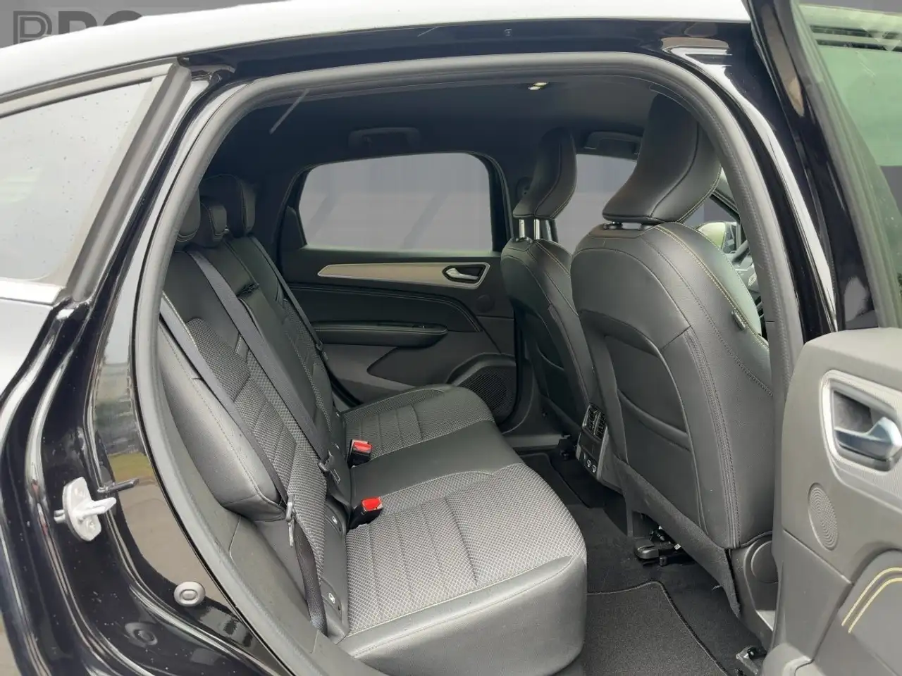 Renault Arkana 1.3 TCE 140 TECHNO, миниатюра 9