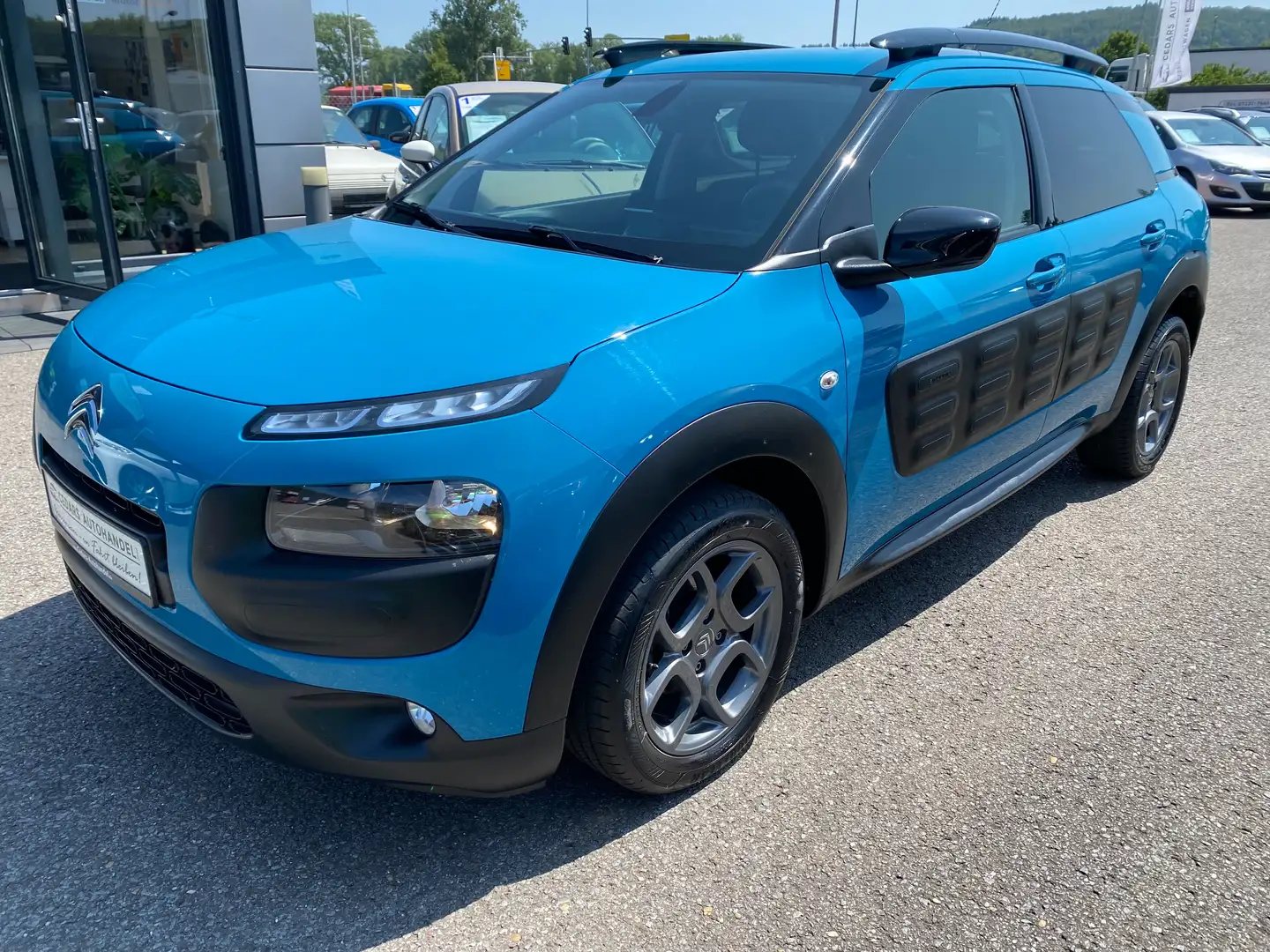 Citroen C4 Cactus 1.2 PureTech Shine Navi Kamera Bergassist Tempomat Mavi - 1