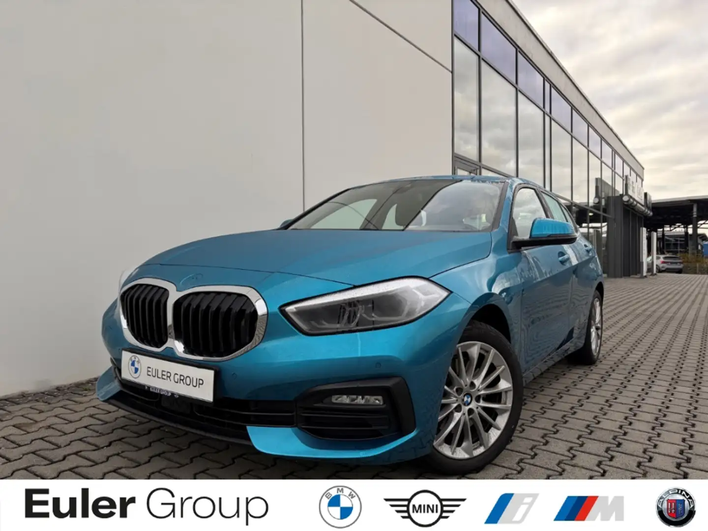BMW 118 iA LCProf DAB Parkass SHZ LMR LED ActGuard+ Blau - 1