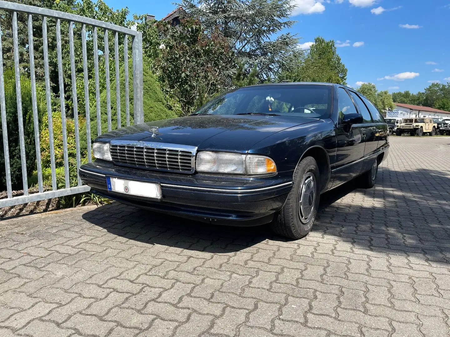 Chevrolet Caprice Kombi 350 EFI Blau - 1