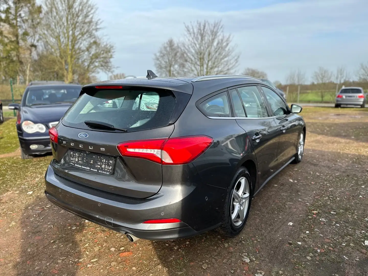 Ford Focus Turnier Cool & Connect Grau - 2