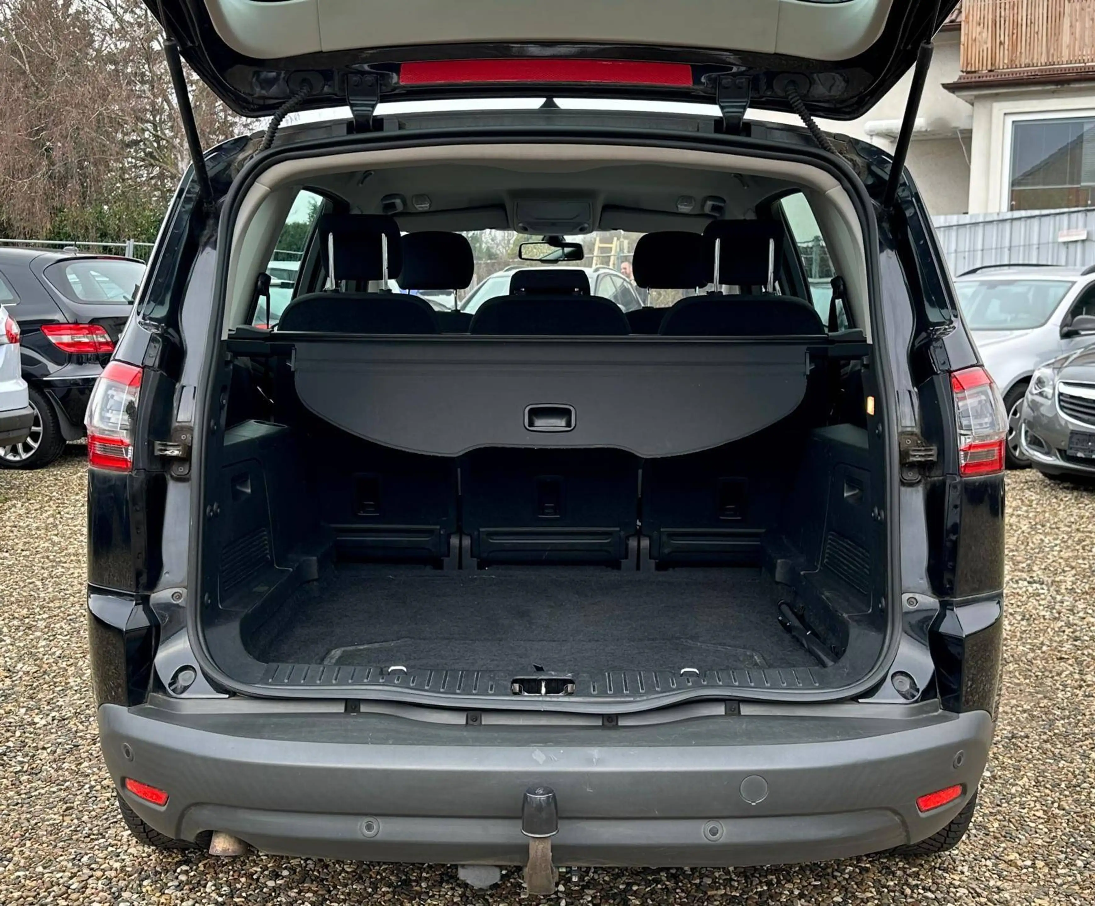 Ford S-Max 2.0 Titanium SHZ PDC AHK Xenon Automatik Navi — photo 5