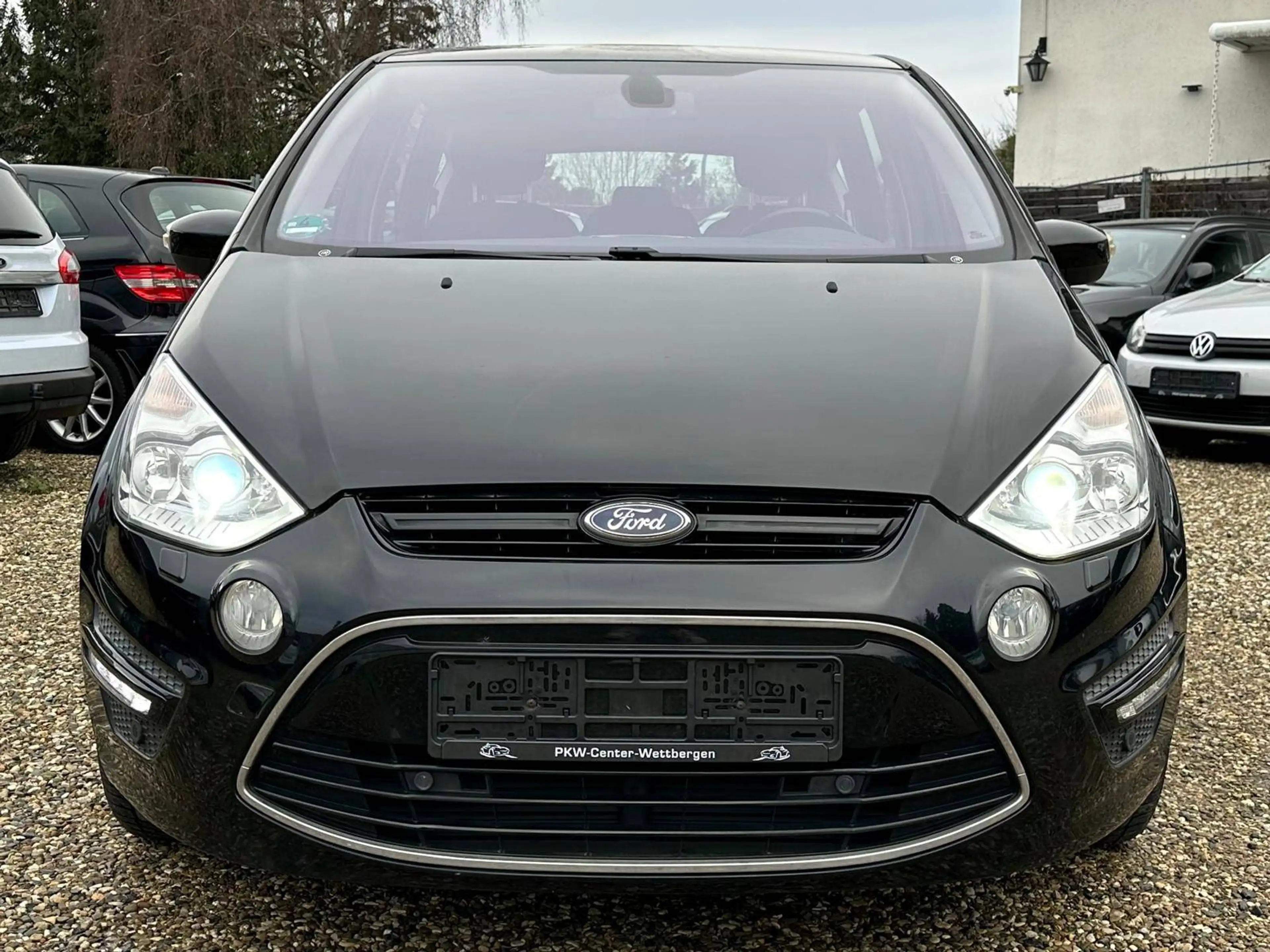 Ford S-Max 2.0 Titanium SHZ PDC AHK Xenon Automatik Navi — photo 9