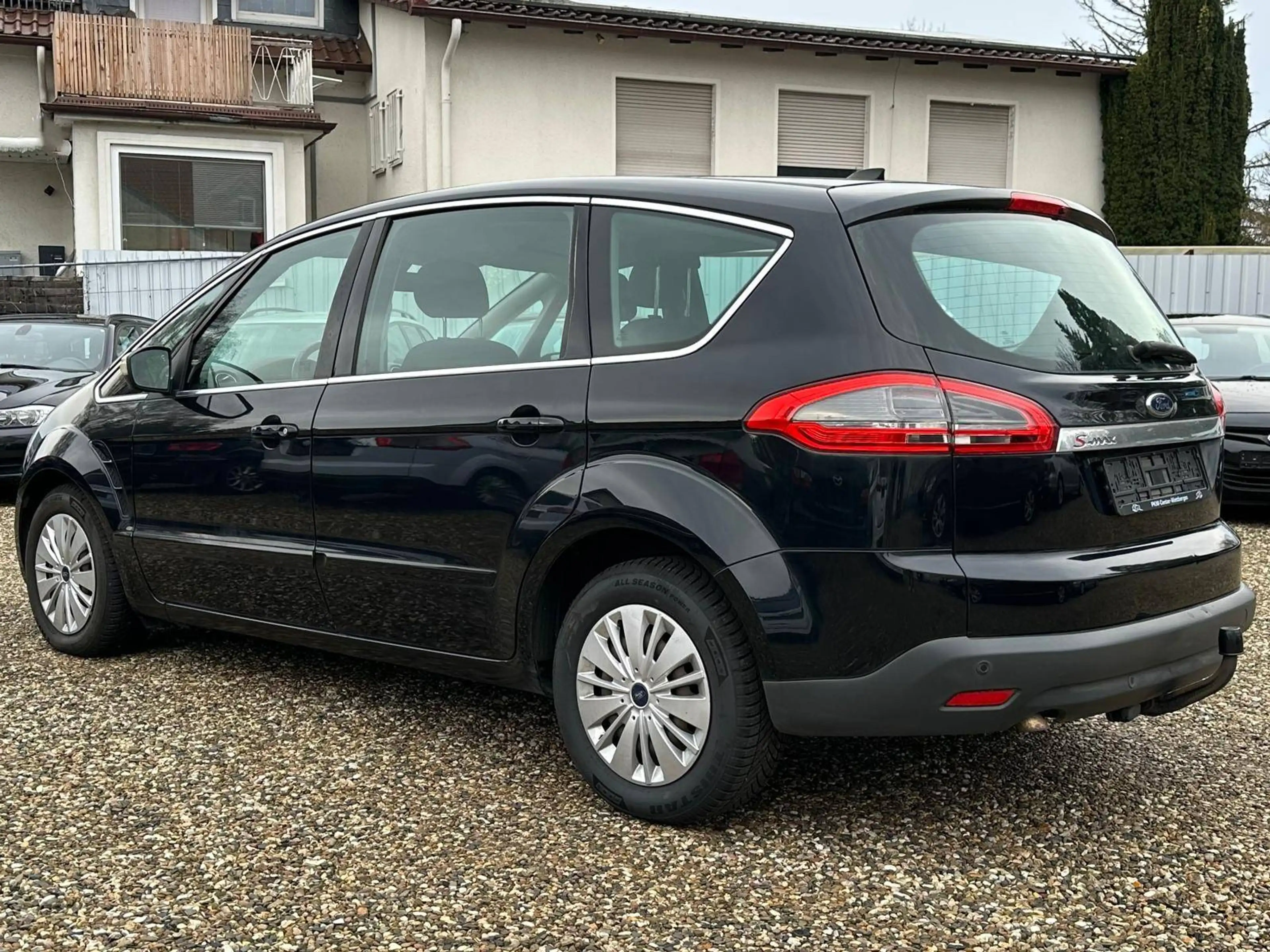 Ford S-Max 2.0 Titanium SHZ PDC AHK Xenon Automatik Navi — photo 6