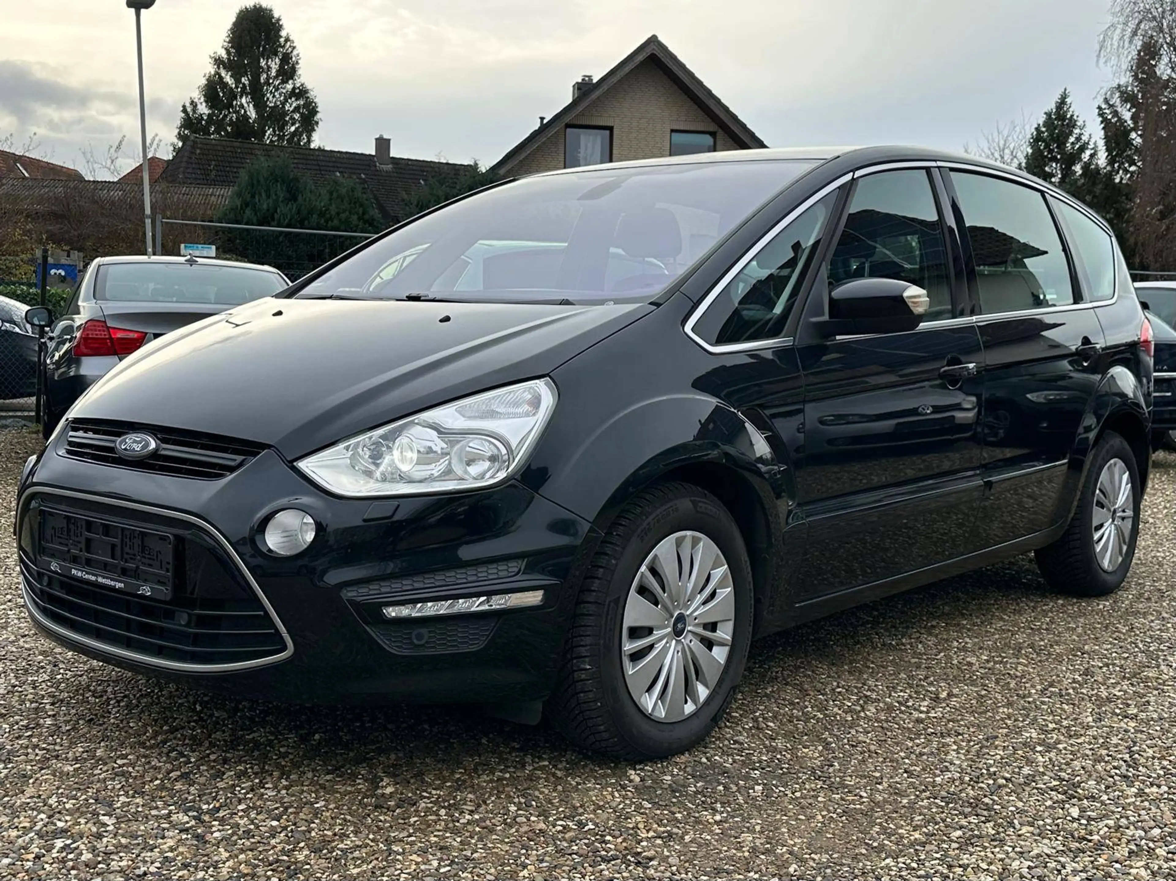 Ford S-Max 2.0 Titanium SHZ PDC AHK Xenon Automatik Navi — photo 8
