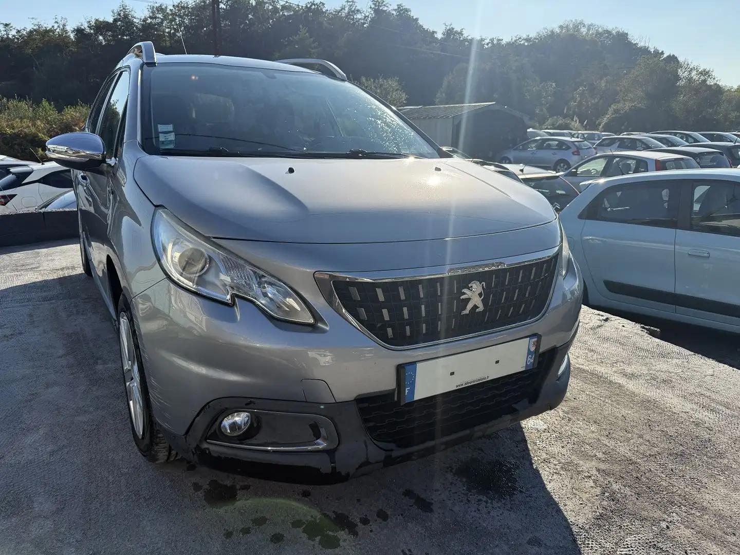 Peugeot 2008 1.6 BLUEHDI 100CH STYLE Gris - 1