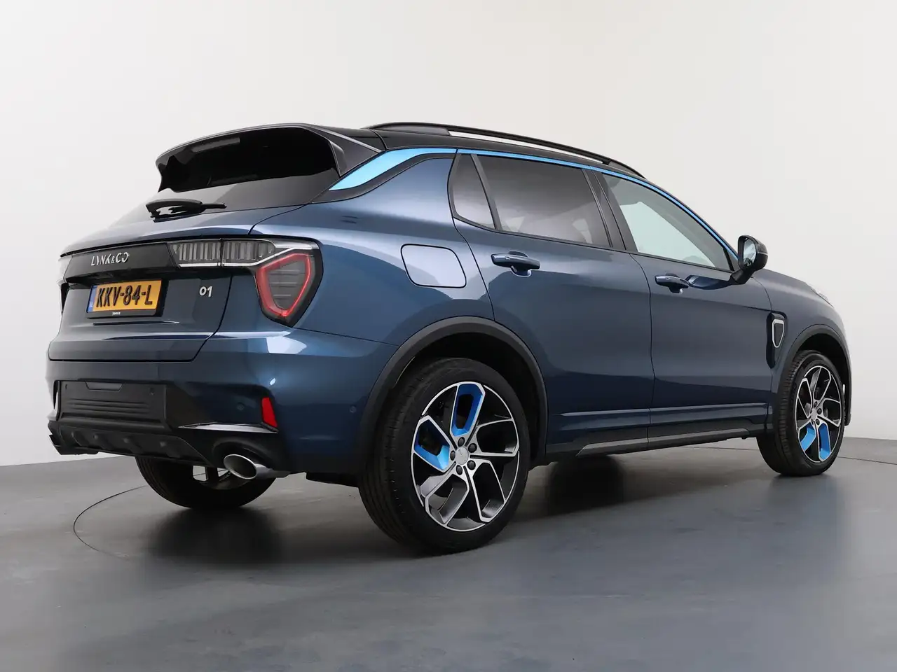 Lynk & Co 01 2022