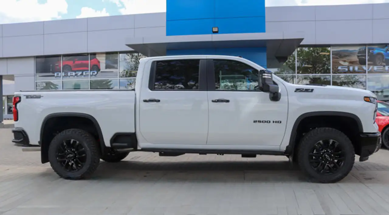 Chevrolet Silverado 2500 снимка Chevrolet Silverado 2500