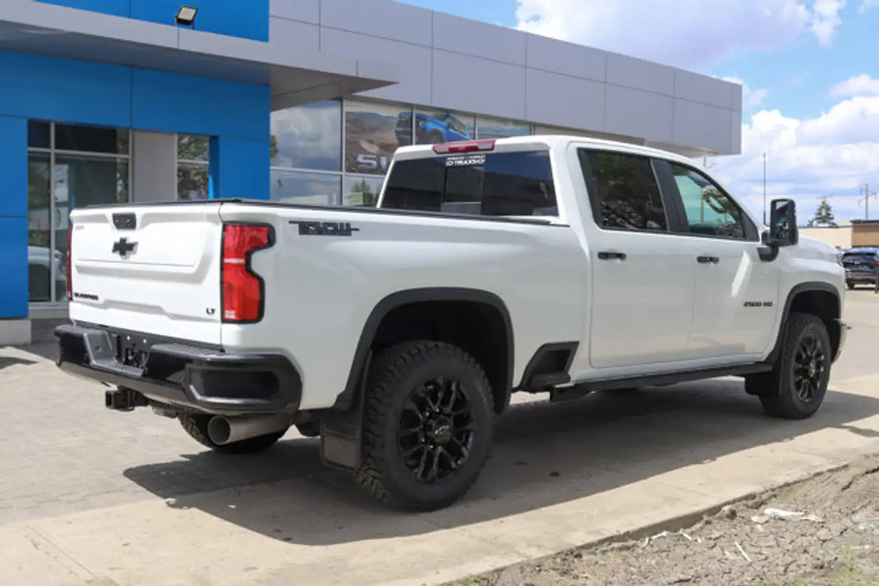 Chevrolet Silverado 2500 снимка Chevrolet Silverado 2500