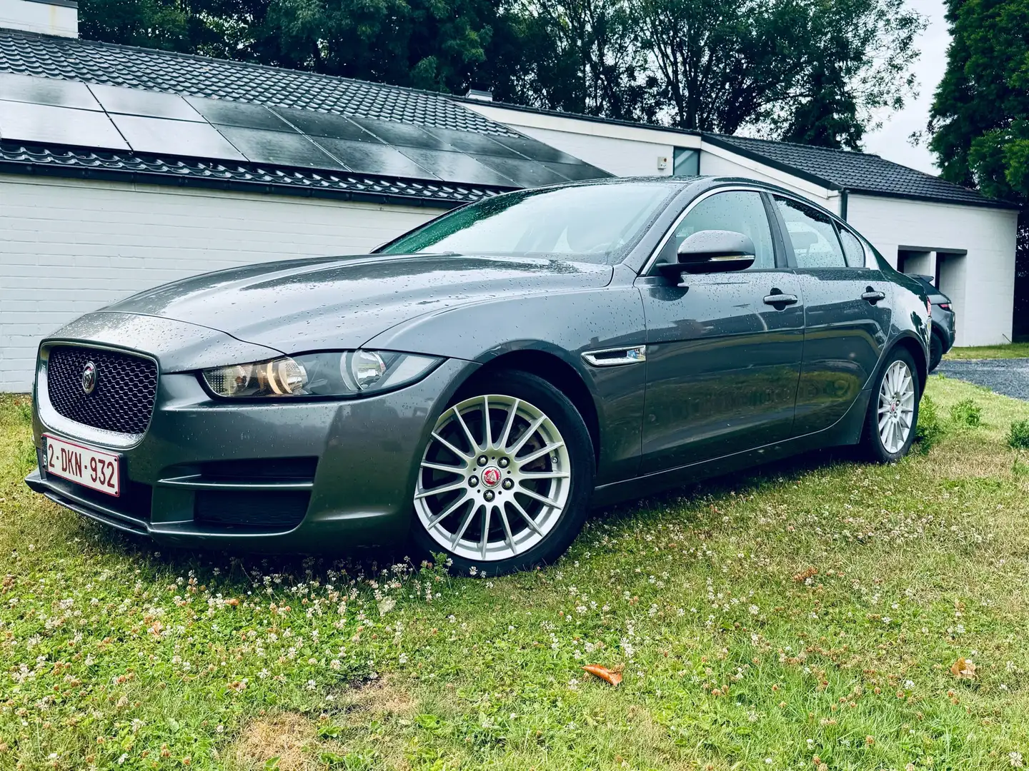 Jaguar XE 2.0 D E-Performance Prestige - 1