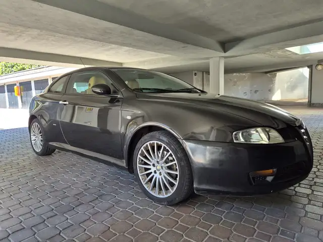 Alfa Romeo GT