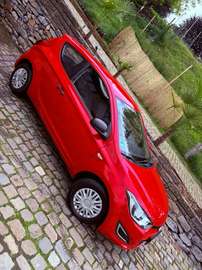 À vendre , superbe petite Hyundai i20 3 portes