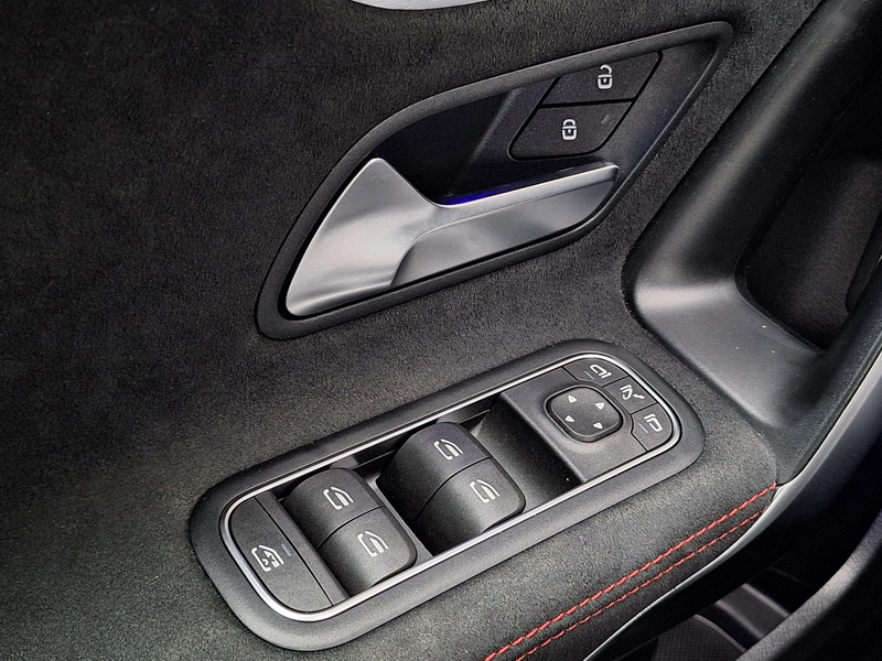Mercedes-Benz A 180 Limousine Business Solution AMG | Achteruitrijcame — photo 12