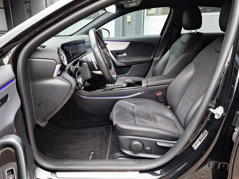 Mercedes-Benz A 180 Limousine Business Solution AMG | Achteruitrijcame — photo 5